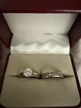 Classic White Gold Solitaire Engagement Ring with Matching Band - White